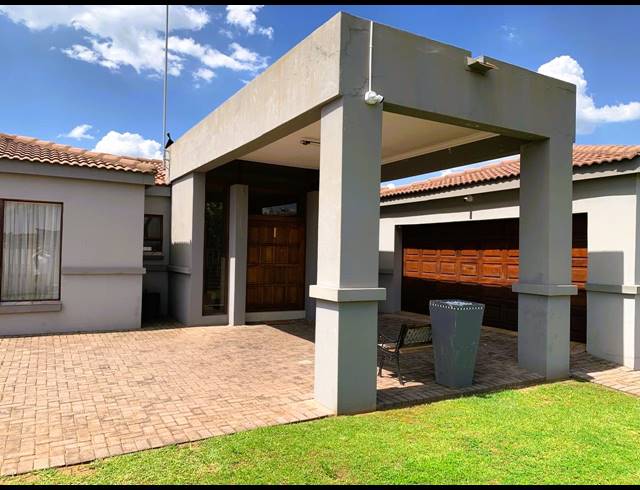 3 BEDROOM HOUSE FOR SALE IN VANDERBIJLPARK SE 8